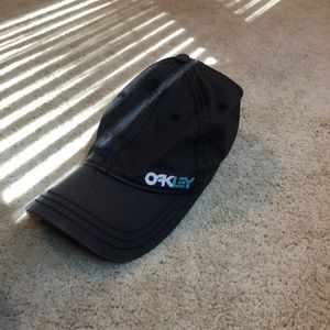 Black Oakley baseball cap